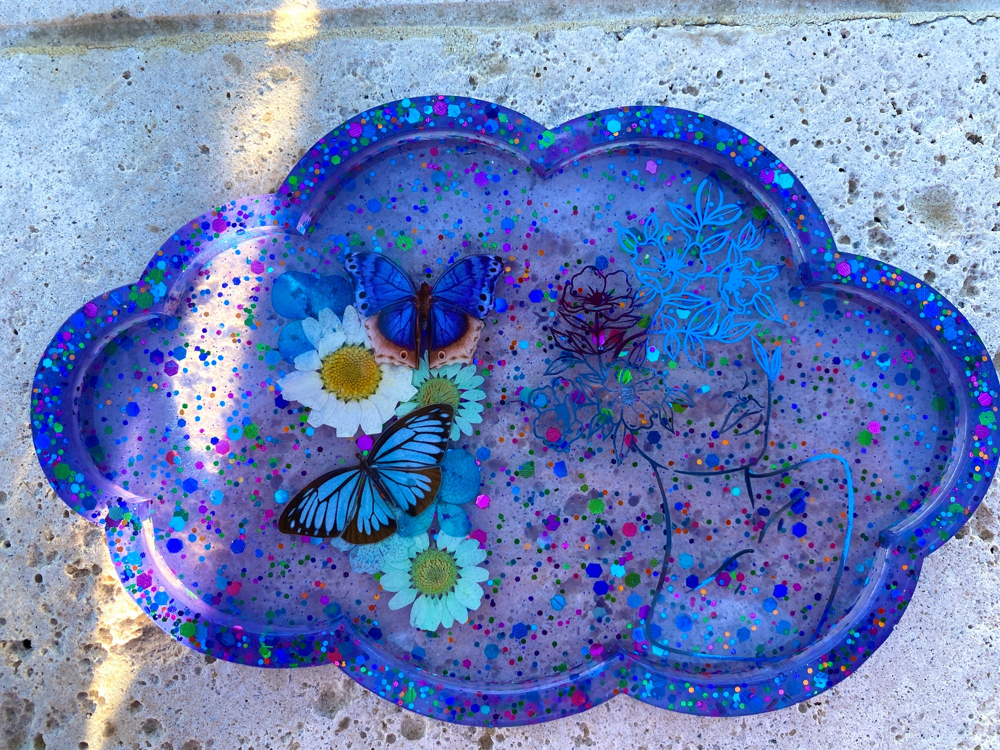 Modern Love Cloud Tray